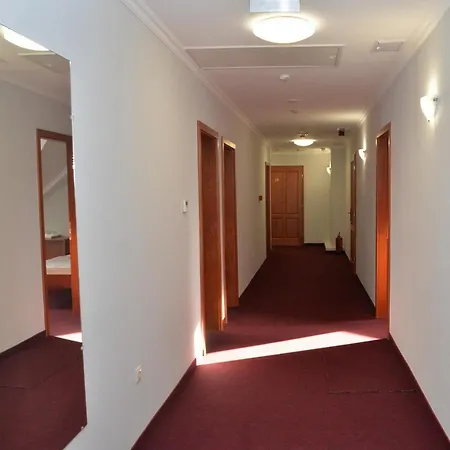 Belvarosi Vendeghaz Hotel